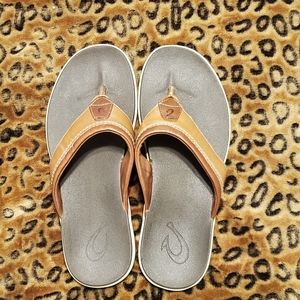 OluKai flip flops ~ Men's Size 10